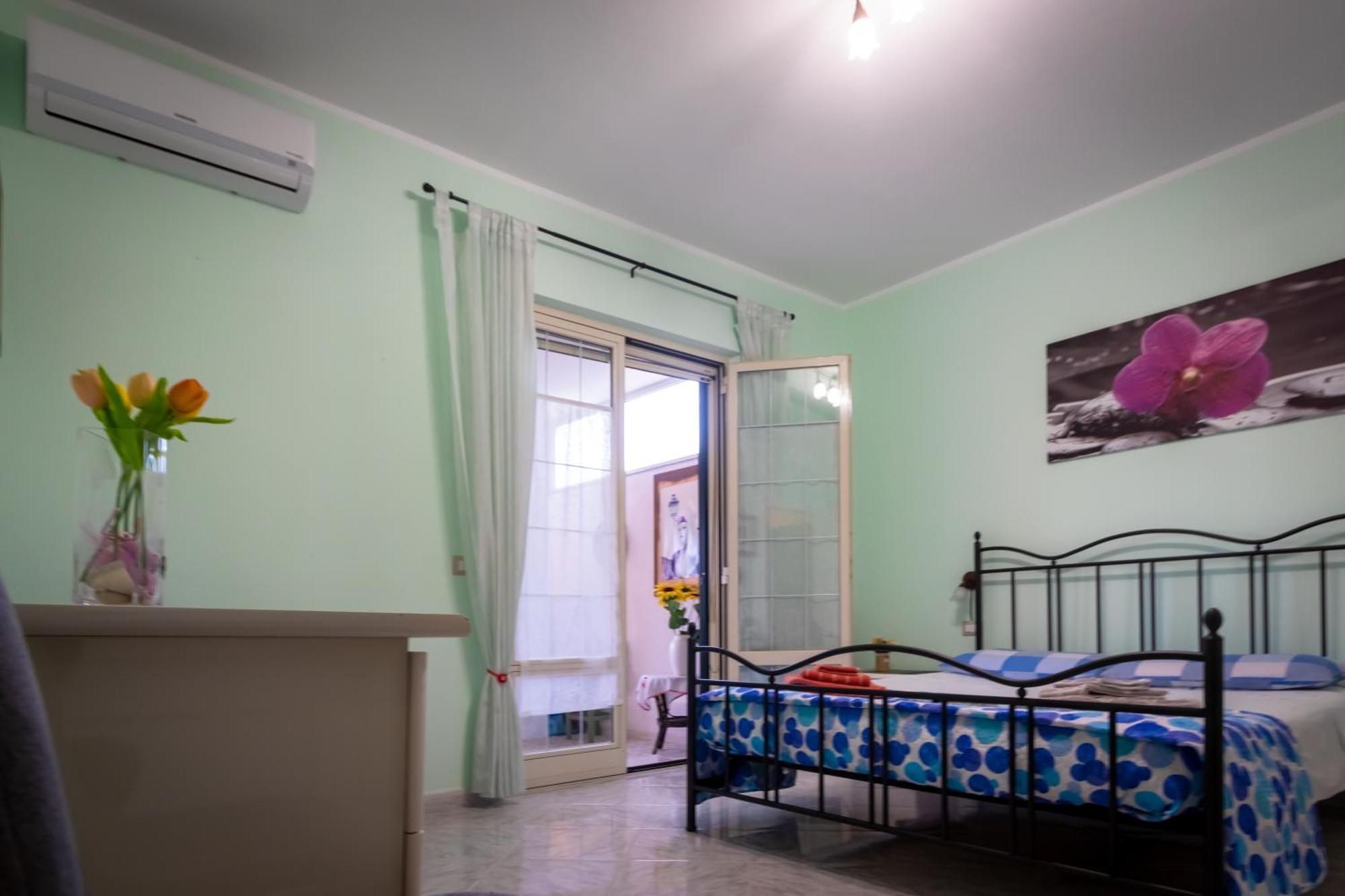 Casa Marcy Appartement Oristano Buitenkant foto